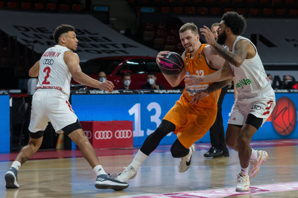 赛冠军门将 赛冠军门将