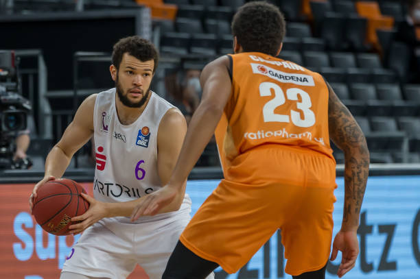 更灵活的战 更灵活的战